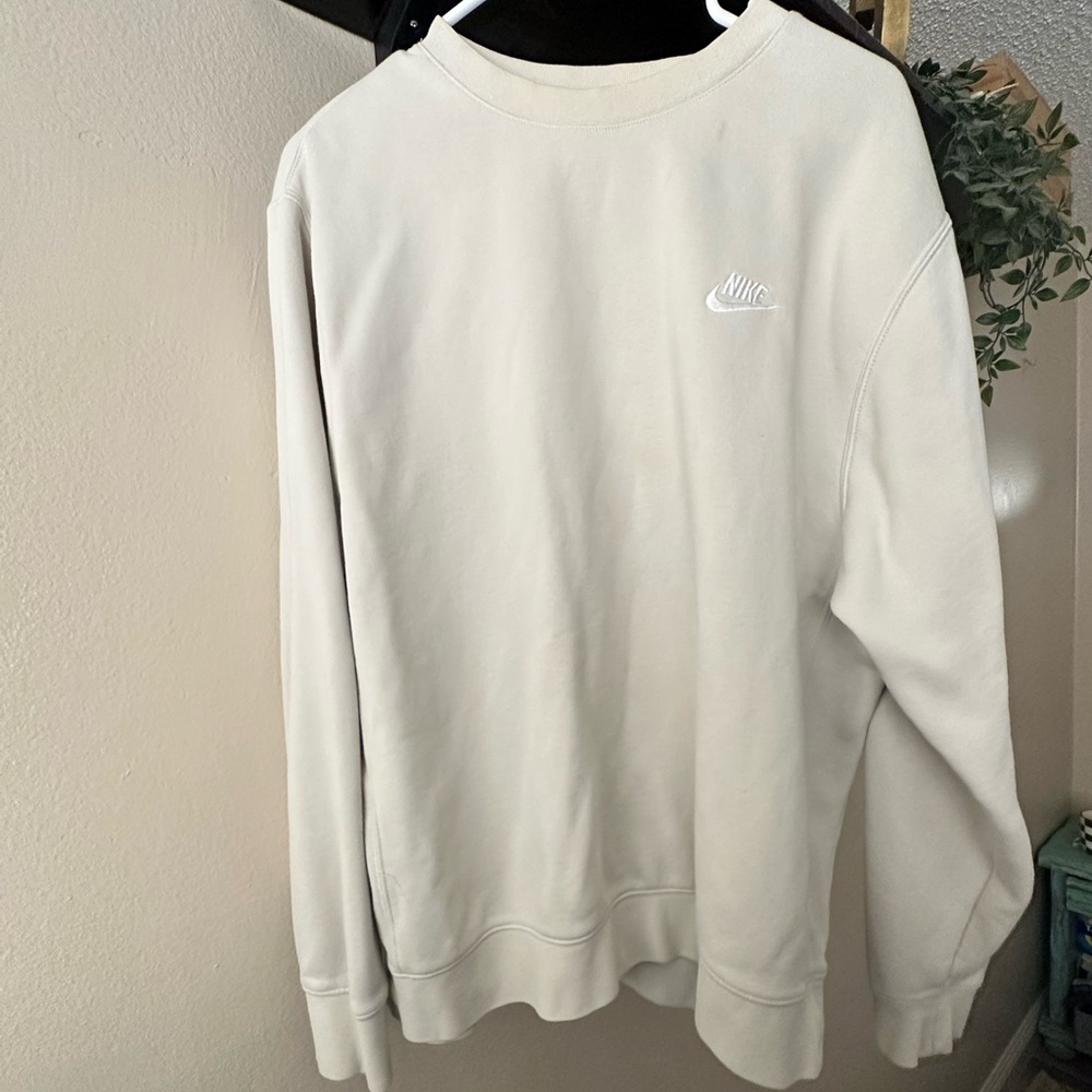 Nike Crewneck - cream